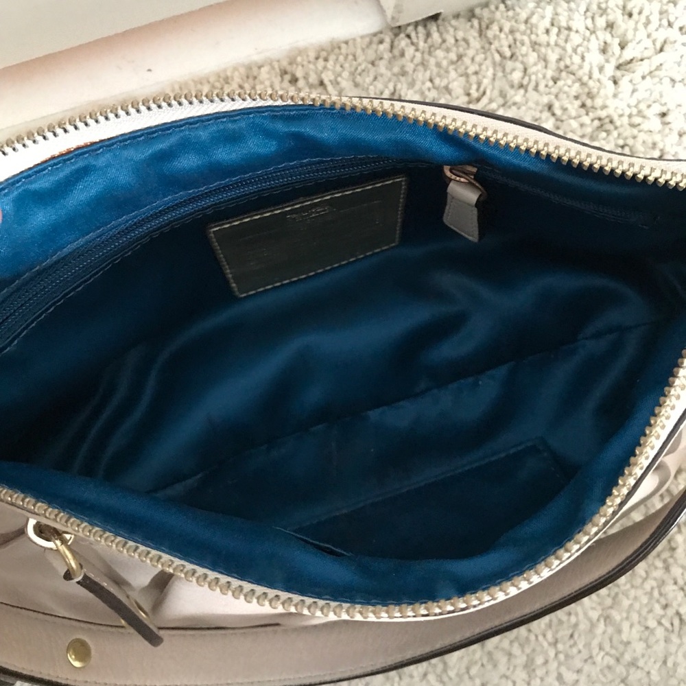 Neutral Coach Purse - Picture 7 of 7